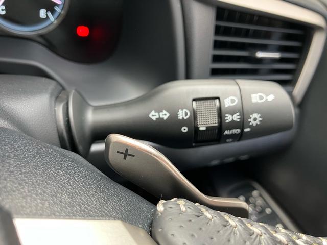 ＲＸ ＲＸ４５０ｈ　Ｆスポーツ　純正ナビ　フルセグテレビ　ヘッドアップディスプレイ　パドルシフト　バックカメラ　ＥＴＣ　衝突被害軽減システム　サンルーフ　シートヒーター（41枚目）