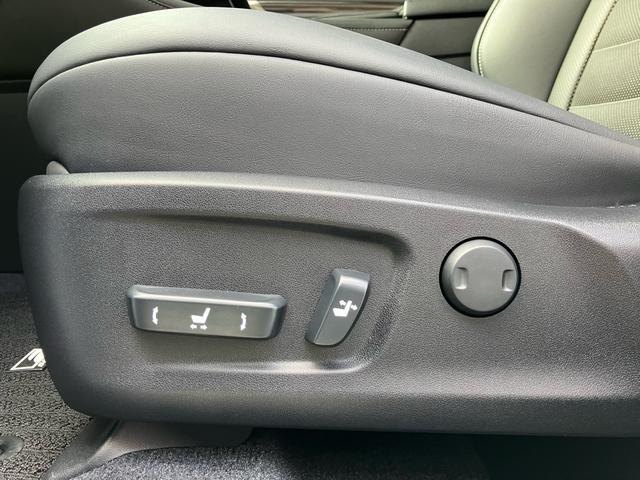 ＲＸ ＲＸ４５０ｈ　Ｆスポーツ　純正ナビ　フルセグテレビ　ヘッドアップディスプレイ　パドルシフト　バックカメラ　ＥＴＣ　衝突被害軽減システム　サンルーフ　シートヒーター（59枚目）