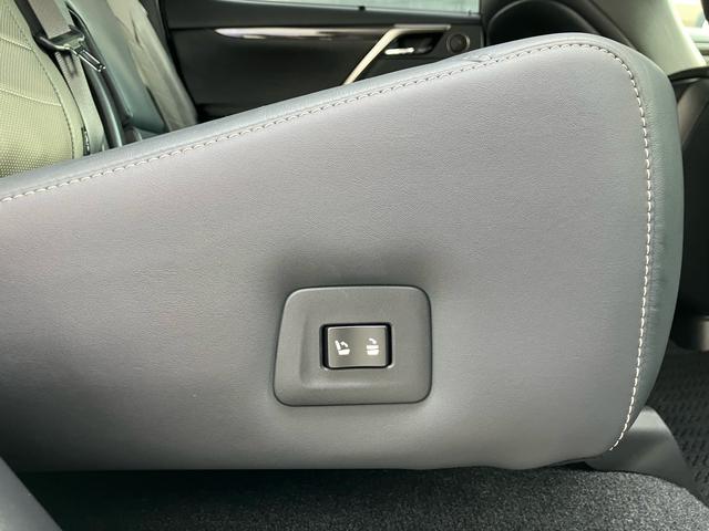 ＲＸ ＲＸ４５０ｈ　Ｆスポーツ　純正ナビ　フルセグテレビ　ヘッドアップディスプレイ　パドルシフト　バックカメラ　ＥＴＣ　衝突被害軽減システム　サンルーフ　シートヒーター（73枚目）