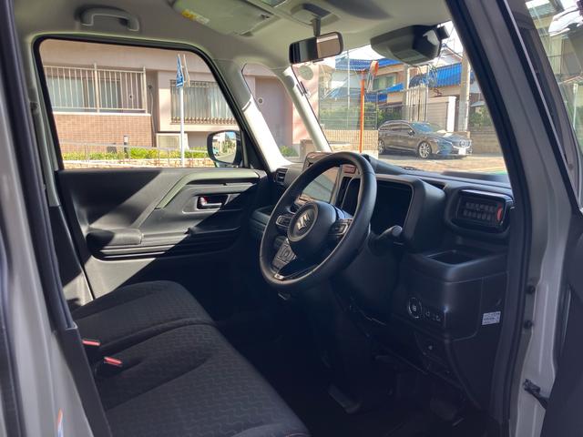 �Ԃ̏ڍׂɂ��Ă̂��₢���킹�́A�f�������[�����ς薔�̓t���[�_�C�����u�O�O�V�W�U�O�S�Q�U�V�Q�S�v�܂ł��₢���킹���������B���ЃX�^�b�t���ׂ��������������Ă��������܂��B