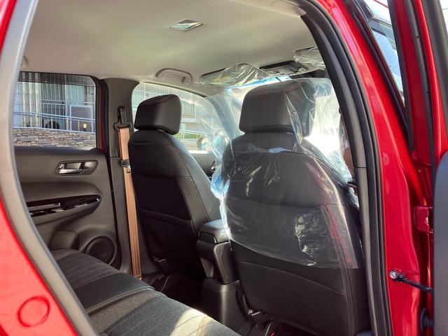 フィット ｅ：ＨＥＶホーム　２０周年特別仕様車　カーサ　純正ナビ　フルセグテレビ　バックカメラ　ＥＴＣ　ＬＥＤヘッドライト　クリアランスソナー　シートヒーター　Ｂｌｕｅｔｏｏｔｈ接続　ドライブレコーダー　オートクルーズコントロール（30枚目）