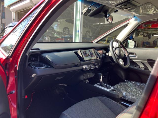 フィット ｅ：ＨＥＶホーム　２０周年特別仕様車　カーサ　純正ナビ　フルセグテレビ　バックカメラ　ＥＴＣ　ＬＥＤヘッドライト　クリアランスソナー　シートヒーター　Ｂｌｕｅｔｏｏｔｈ接続　ドライブレコーダー　オートクルーズコントロール（36枚目）