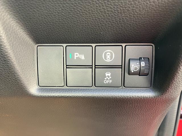 フィット ｅ：ＨＥＶホーム　２０周年特別仕様車　カーサ　純正ナビ　フルセグテレビ　バックカメラ　ＥＴＣ　ＬＥＤヘッドライト　クリアランスソナー　シートヒーター　Ｂｌｕｅｔｏｏｔｈ接続　ドライブレコーダー　オートクルーズコントロール（46枚目）