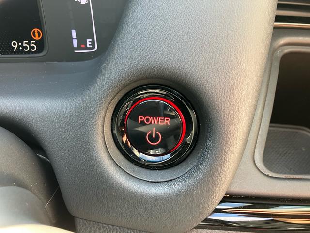 フィット ｅ：ＨＥＶホーム　２０周年特別仕様車　カーサ　純正ナビ　フルセグテレビ　バックカメラ　ＥＴＣ　ＬＥＤヘッドライト　クリアランスソナー　シートヒーター　Ｂｌｕｅｔｏｏｔｈ接続　ドライブレコーダー　オートクルーズコントロール（47枚目）