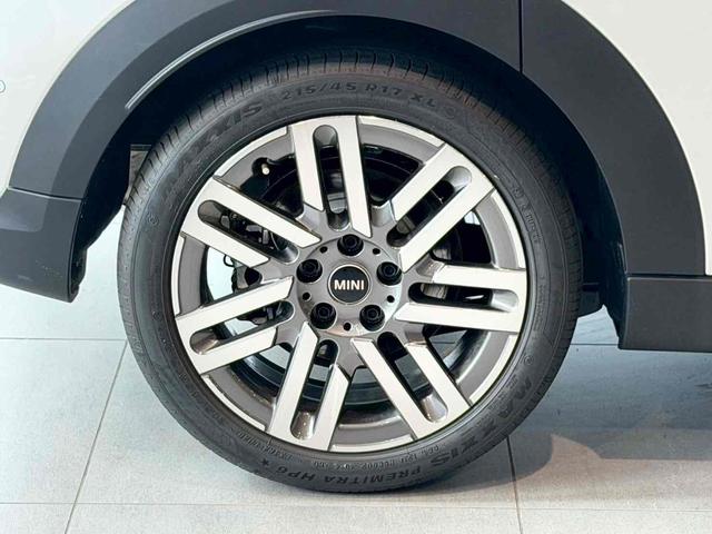 ＭＩＮＩ クーパーＣ　クラシック・トリム　クーパーＣ　５ドア　ＤＣＴ　ＣＬＡＳＳＩＣＴＲＩＭ　１７インチホイール　シートヒーター　純正ナビ　アップルカープレイ　アンドロイドオート　　（ナノクホワイト）（5枚目）