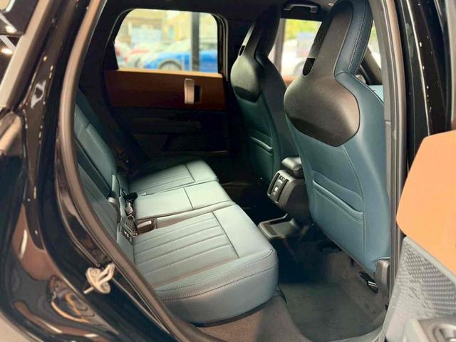 ＭＩＮＩ 　ＳＥ　新車保証継承　ＥＶ車　ナビ　バックカメラ　シートヒーター　ステアリングヒーター　アラウンドビュー　運転支援　駐車支援　（インディゴ・サンセット・ブルー）（8枚目）