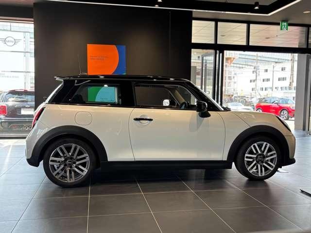 MINI クーパーS クラシック・トリム 3ドア 17インチアルミ(5枚目)