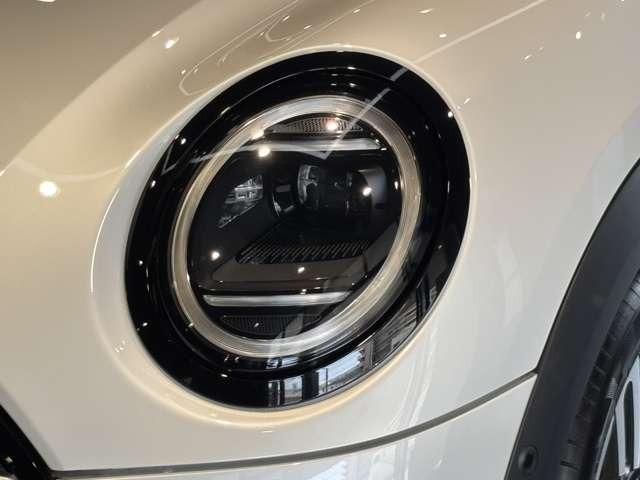 MINI クーパーS クラシック・トリム 3ドア 17インチアルミ(8枚目)