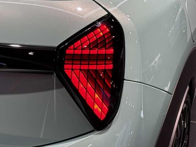 ＭＩＮＩ クーパーＣ　フェイバリット・トリム　３ドア　Ｍパッケージ　１８インチアルミ（26枚目）