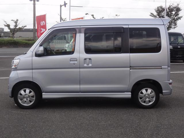 アトレーワゴン カスタムターボＲＳリミテッド　ＳＡＩＩＩ　４速オートマ車　ナビ　地デジ　バックカメラ　Ｂ／Ｔ　ＥＴＣ　前後ドラレコ　左側パワースライドドア　１３インチＡＷ　アイドリングストップ　ＬＥＤ　オートハイビーム　電格ミラー　キーレス　リヤスポ（8枚目）