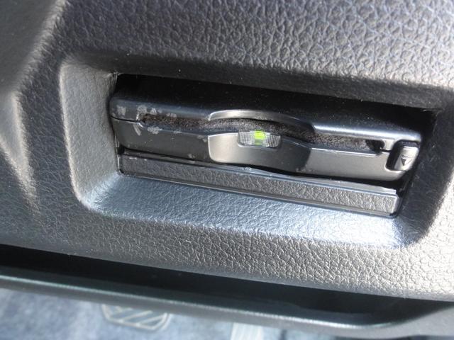 スペーシアカスタムＺ ベースグレード　ＣＶＴ　左側パワースライドドア　ナビＴＶ　バックカメラ　ＨＩＤ　オートライト　スマートキー　　運転席シートヒーター　アイドリングストップ　アルミホイール　電格ミラー　ダブルエアバック　ＡＢＳ（20枚目）