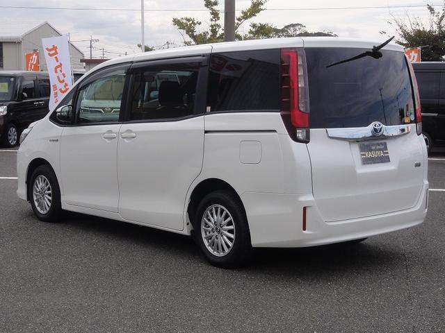 ノア ハイブリッドG CVT 9インチナビ 地デジ バックカメラ B/T ETC オートLED 両側パワースライドドア 前席シートヒーター 15インチAW 電格ミラー スマートキー クルーズコントロール ダブルオートAC(7枚目)