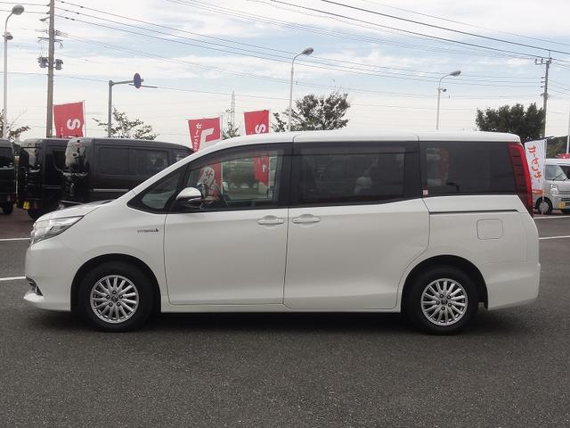 ノア ハイブリッドG CVT 9インチナビ 地デジ バックカメラ B/T ETC オートLED 両側パワースライドドア 前席シートヒーター 15インチAW 電格ミラー スマートキー クルーズコントロール ダブルオートAC(8枚目)