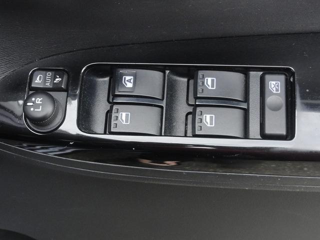 タント カスタムＲＳ　トップエディションＳＡＩＩ　ＣＶＴ　オートＬＥＤ　両側パワースライドドア　８インチナビ　地デジ　バックカメラ　Ｂｌｕｅｔｏｏｔｈ　ＥＴＣ　ドラレコ　電格ミラー　１５インチＡＷ　スマートキー　プライバシーガラス（18枚目）