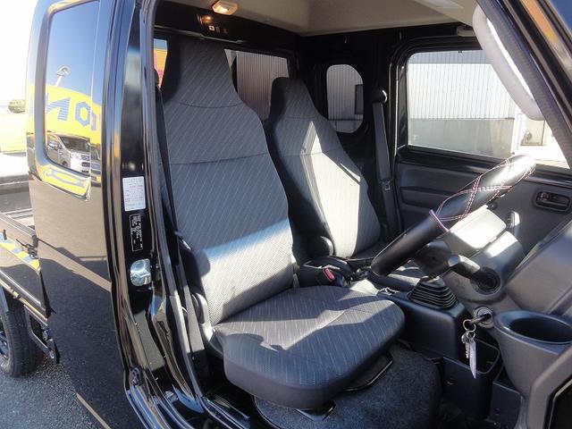 スーパーキャリイ Ｘ　５速マニュアル車　パートタイム４ＷＤ　ＨＩＤライト　１２インチアルミホイール　デフロック　キーレス　ダブルエアバック　ＡＢＳ　パワーウィンドウ（11枚目）
