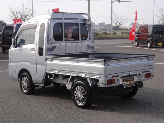 ハイゼットトラック ジャンボ　４速オートマ　ＬＥＤ　ナビ　地デジ　Ｂｌｕｅｔｏｏｔｈ　ＥＴＣ　１２インチＡＷ　ダブルエアバック　ＡＢＳ　キーレス（7枚目）