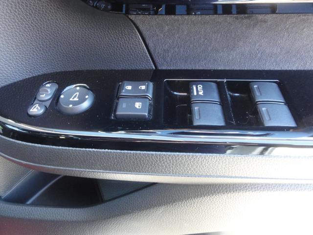 N-BOXカスタム L ホンダセンシング レーダークルーズ オートLED オートハイビーム 8インチナビ 地デジ バックカメラ B/T 前後ドラレコ ETC 前席シートヒーター 左側電動スライド 14インチAW スマートキー(24枚目)