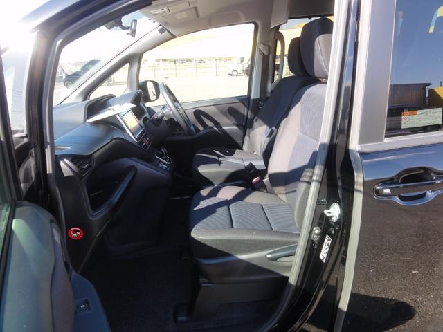 ノア ハイブリッドX 9インチナビ 地デジ バックカメラ Bluetooth ETC 両側パワースライドドア オートLED リヤフリップダウンモニター 15インチAW 電格ミラー スマートキー リヤスポ(16枚目)