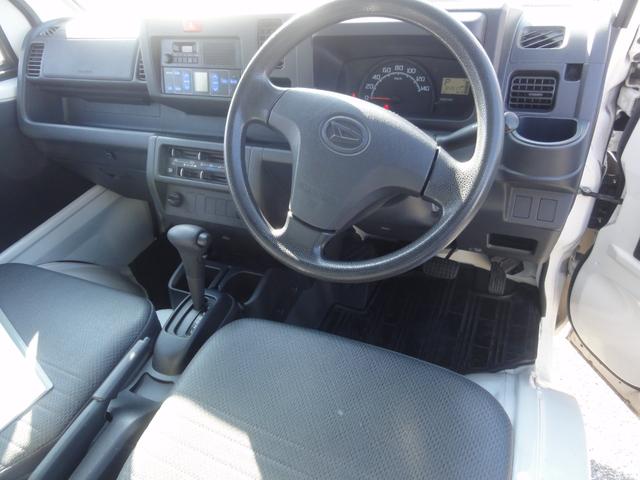 ハイゼットトラック FRP中温冷凍車 両側スライドドア仕様 4速オートマ 冷凍機マイナス7℃ エアコン パワステ ダブルエアバック ABS(9枚目)