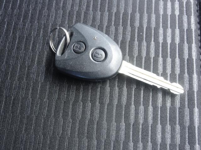 ハイゼットカーゴ ＤＸ　５速マニュアル　スマアシ　オートライト　オートハイビーム　アイドリングストップ　ＥＴＣ　キーレス　ダブルエアバック　ＡＢＳ（22枚目）