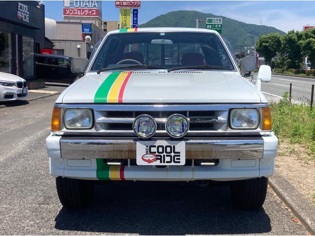 プロシード キャブプラス　トノカバー付き　４ＷＤ　５速マニュアル　社外アルミホイール（2枚目）