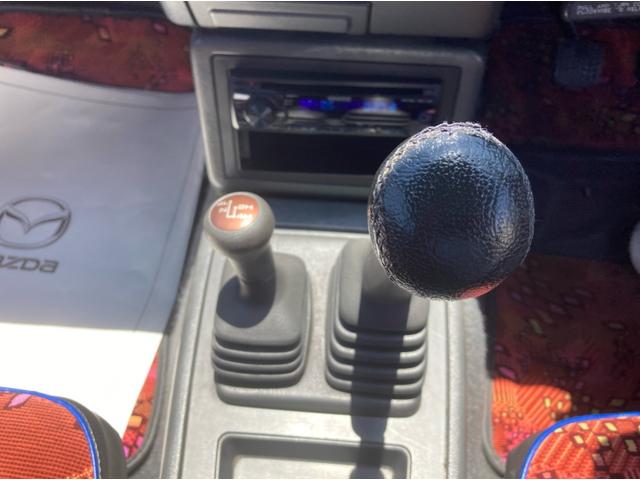 プロシード キャブプラス　トノカバー付き　４ＷＤ　５速マニュアル　社外アルミホイール（20枚目）