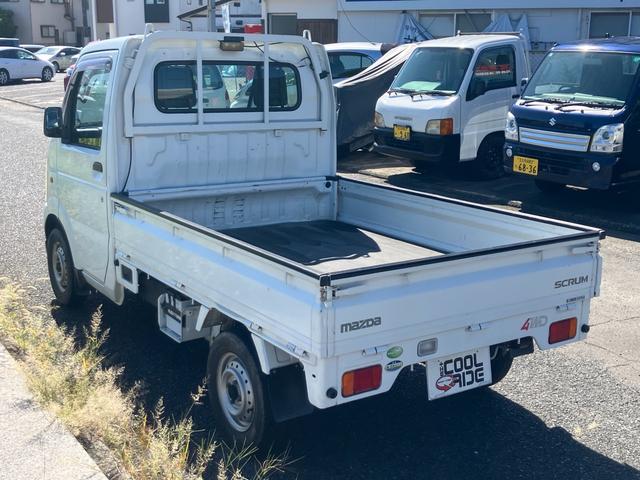 スクラムトラック ＫＣスペシャル　４ＷＤ　オートマ　エアコン　パワステ　運転席助手席エアバック　フレームガード　荷台ゴムマット　三方開　積載量３５０ｋｇ（9枚目）