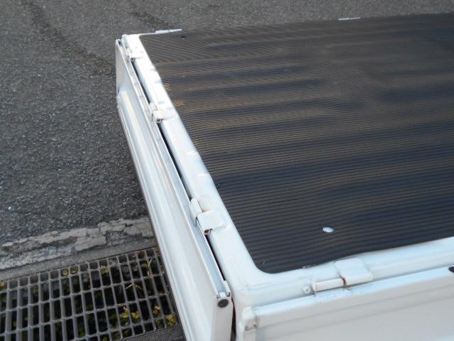 アクティトラック タウン 2WD・オートマチック・エアコン・パワーステアリング・パワーウィンドウ・キーレス・純正CDデッキ・ETC・荷台トリイ・荷台作業灯・荷台プロテクターゴム・車検令和9年4月(11枚目)