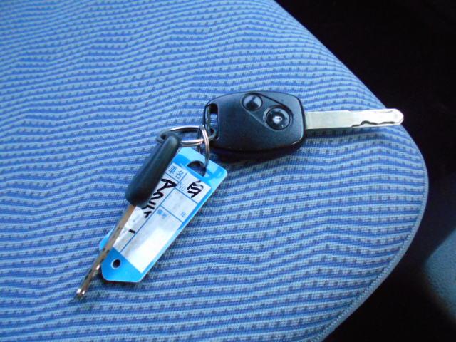 アクティトラック タウン 2WD・オートマチック・エアコン・パワーステアリング・パワーウィンドウ・キーレス・純正CDデッキ・ETC・荷台トリイ・荷台作業灯・荷台プロテクターゴム・車検令和9年4月(18枚目)