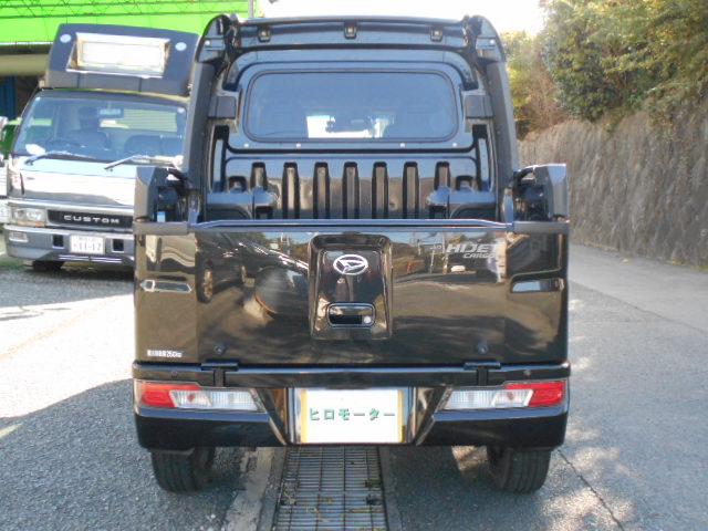 ハイゼットカーゴ デッキバンＧ　ＳＡＩＩＩ　純正ナビ＆フルセグＴＶ＆Ｂｌｕｅｔｏｏｔｈ＆ＤＶＤビデオ＆ＣＤ・スマートアシストＩＩＩ・４ＷＤ・オートマチック・ＬＥＤヘッドライト・ＬＥＤフォグランプ・キーレス・電動格納式ドアミラー（7枚目）
