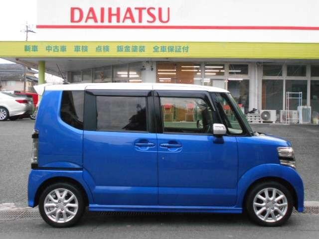 Ｎ－ＢＯＸカスタム ２トーンカラースタイル　Ｇ・ターボＬパッケージ　ブルー＆シルバーツートンカラー・ターボ車・純正ナビ＆テレビ＆ＤＶＤビデオ＆Ｂｌｕｅｔｏｏｔｈ＆ＣＤ＆バックカメラ・両側電動スライドドア・スマートキー・モデューロ１５インチアルミ（4枚目）