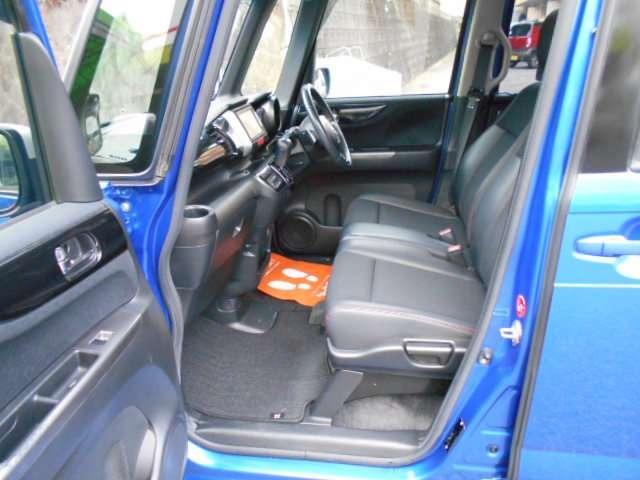 Ｎ－ＢＯＸカスタム ２トーンカラースタイル　Ｇ・ターボＬパッケージ　ブルー＆シルバーツートンカラー・ターボ車・純正ナビ＆テレビ＆ＤＶＤビデオ＆Ｂｌｕｅｔｏｏｔｈ＆ＣＤ＆バックカメラ・両側電動スライドドア・スマートキー・モデューロ１５インチアルミ（23枚目）