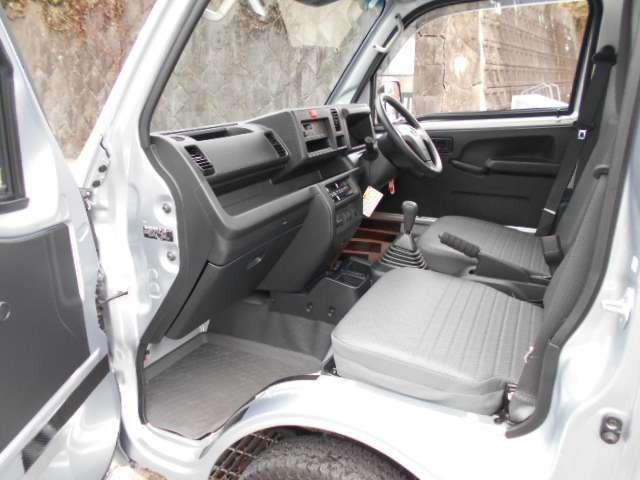 ���S�����̉^�]�ȃG�A�o�b�O���`�a�r�E�t���A�S���}�b�g�t�E�������V�[�g�N���[�j���O�ς݂ł���