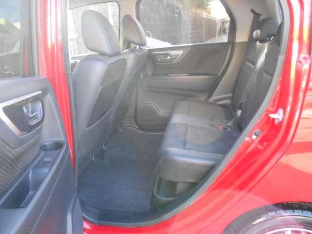 �����V�[�g�O��X���C�h�o���܂����t���A�}�b�g�t�E�V�[�g�������N���[�j���O�ς݂ł���