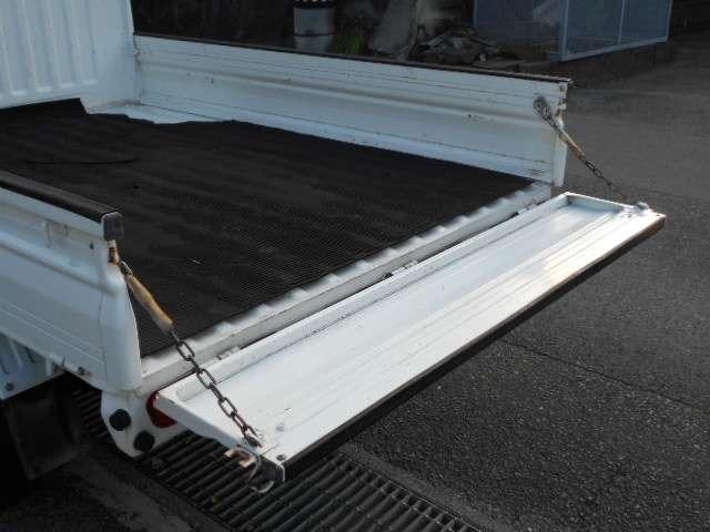 �ב�e�[���Q�[�g�`�F�[��