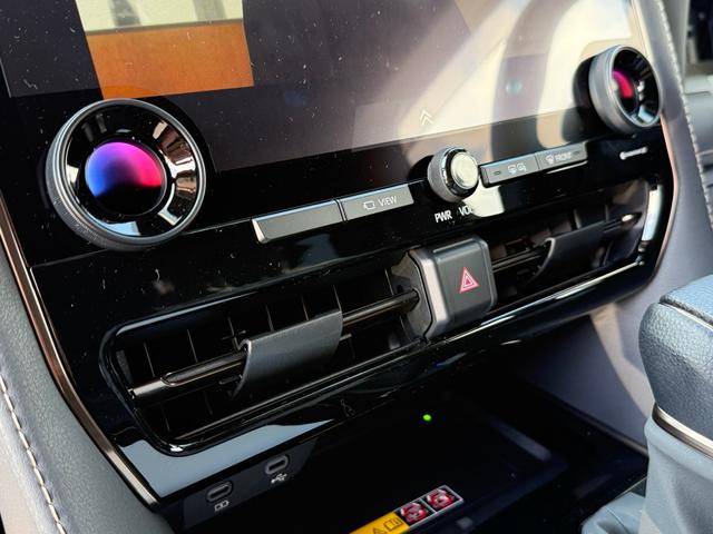 アルファード Ｚ　登録済未使用車　モデリスタエアロ　ムーンルーフ　３眼ＬＥＤヘッドライト　デジタルインナーミラー　　パークアシスト　有機ＥＬリアモニター　パノラミックビュー（18枚目）