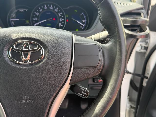 ヴォクシー ハイブリッドＺＳ　煌ＩＩ　セーフティセンス　純正１０型ナビ　両側電動ドア　クルーズコントロール　前席シートヒーター　クリアランスソナー　リアオートエアコン　ＬＥＤヘッドライト　デュアルエアコン　禁煙車（7枚目）