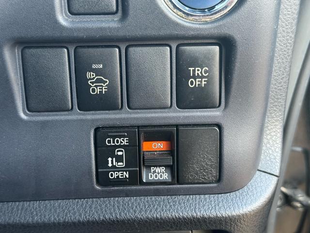 ノア ハイブリッドＸ　シートクリーニング丸洗い中　モデリスタエアロ　後席モニター　Ｐスタート　スマートキー　電動スライドドア　ナビ　フルセグＴＶ　ＤＶＤ再生　Ｂｌｕｅｔｏｏｔｈ　Ｂカメラ　ＥＴＣ　オートライト（40枚目）