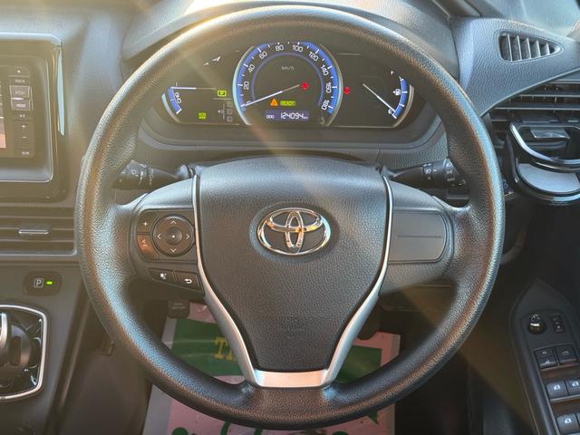 ノア ハイブリッドＸ　シートクリーニング丸洗い中　モデリスタエアロ　後席モニター　Ｐスタート　スマートキー　電動スライドドア　ナビ　フルセグＴＶ　ＤＶＤ再生　Ｂｌｕｅｔｏｏｔｈ　Ｂカメラ　ＥＴＣ　オートライト（56枚目）