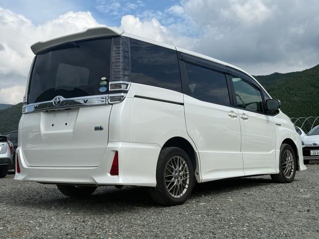 ヴォクシー ハイブリッドＺＳ　セーフティセンスＣ　ＴＲＤエアロ　純正１０インチナビ　後席モニター　フルセグ　バックカメラ　両側パワースライドドア　クルーズコントロール　ＬＥＤオートライト　シートヒーター　スマートキー（53枚目）