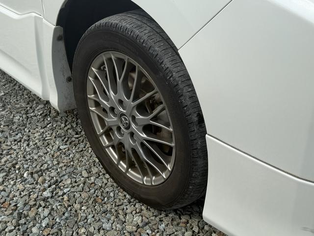 ヴォクシー ハイブリッドＺＳ　セーフティセンスＣ　ＴＲＤエアロ　純正１０インチナビ　後席モニター　フルセグ　バックカメラ　両側パワースライドドア　クルーズコントロール　ＬＥＤオートライト　シートヒーター　スマートキー（57枚目）