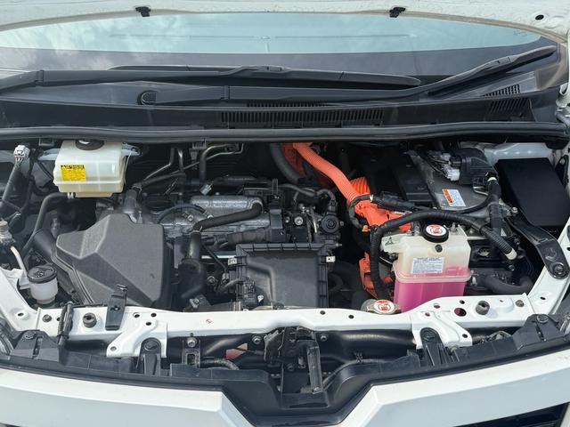 ヴォクシー ハイブリッドＺＳ　セーフティセンスＣ　ＴＲＤエアロ　純正１０インチナビ　後席モニター　フルセグ　バックカメラ　両側パワースライドドア　クルーズコントロール　ＬＥＤオートライト　シートヒーター　スマートキー（59枚目）