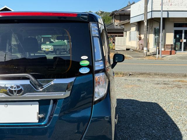 タンク カスタムＧ　純正ナビ　Ｂｌｕｅｔｏｏｔｈ　フルセグＴＶ　ＣＤ　両側パワースライドドア　クルーズコントロール　アイドリングストップ　横滑り防止装置　オートエアコン　ステアリングスイッチ　スマートキー（28枚目）