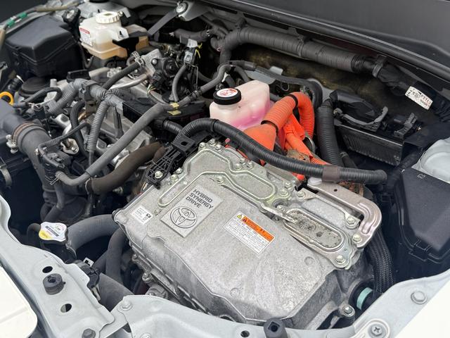 プロボックス ハイブリッドＤＸ　コンフォート　ハイブリッド車・ｔｏｙｏｔａセーフティセンス・オートライト・オートハイビーム・オートエアコン・収納スペース・ＥＴＣ・キーレス・取扱説明書付き・（66枚目）