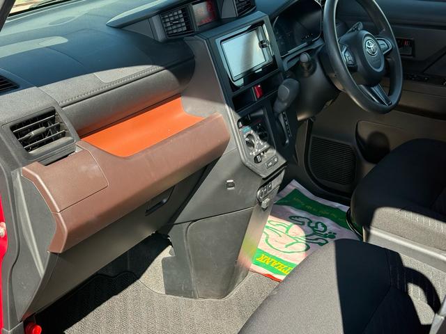 タンク X S 電動スライドドア シートヒーター スマートアシスト 純正ナビ フルセグTV BT Aストップ ヘッドライトレベライザー 電格ミラー 横滑り防止 ランチテーブル スマートキー ACソケット(27枚目)