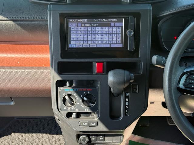 タンク X S 電動スライドドア シートヒーター スマートアシスト 純正ナビ フルセグTV BT Aストップ ヘッドライトレベライザー 電格ミラー 横滑り防止 ランチテーブル スマートキー ACソケット(28枚目)