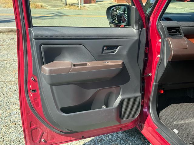 タンク X S 電動スライドドア シートヒーター スマートアシスト 純正ナビ フルセグTV BT Aストップ ヘッドライトレベライザー 電格ミラー 横滑り防止 ランチテーブル スマートキー ACソケット(31枚目)