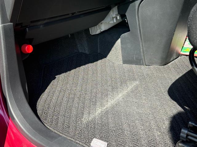 タンク X S 電動スライドドア シートヒーター スマートアシスト 純正ナビ フルセグTV BT Aストップ ヘッドライトレベライザー 電格ミラー 横滑り防止 ランチテーブル スマートキー ACソケット(37枚目)