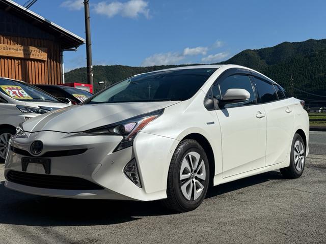 プリウス Aプレミアム 電動パワーシート 黒革シート LEDライト 地デジフルセグ Rカメラ スマキー クルコン メモリナビ AC ETC キーレスエントリー ミュージックプレイヤー接続可 イモビ アルミホイール HDML(20枚目)