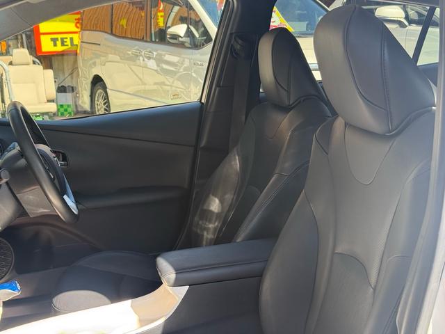 プリウス Aプレミアム 電動パワーシート 黒革シート LEDライト 地デジフルセグ Rカメラ スマキー クルコン メモリナビ AC ETC キーレスエントリー ミュージックプレイヤー接続可 イモビ アルミホイール HDML(46枚目)